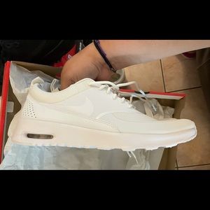 Nike Air Max Thea 9.5 White